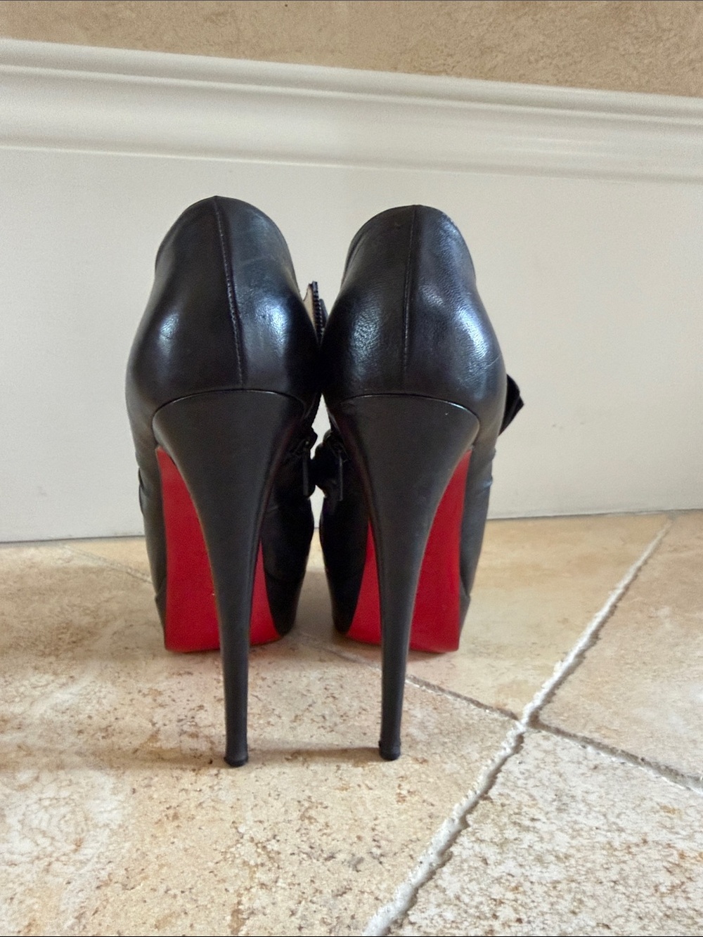 Christian Louboutin Black Leather Peep-Toe Bow Platform Heels - Picture 3 of 8